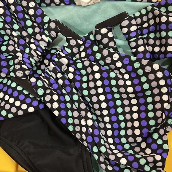 8 Bikini Sets Swimwear Mystery Box (See Pics) - Picture 6 of 9